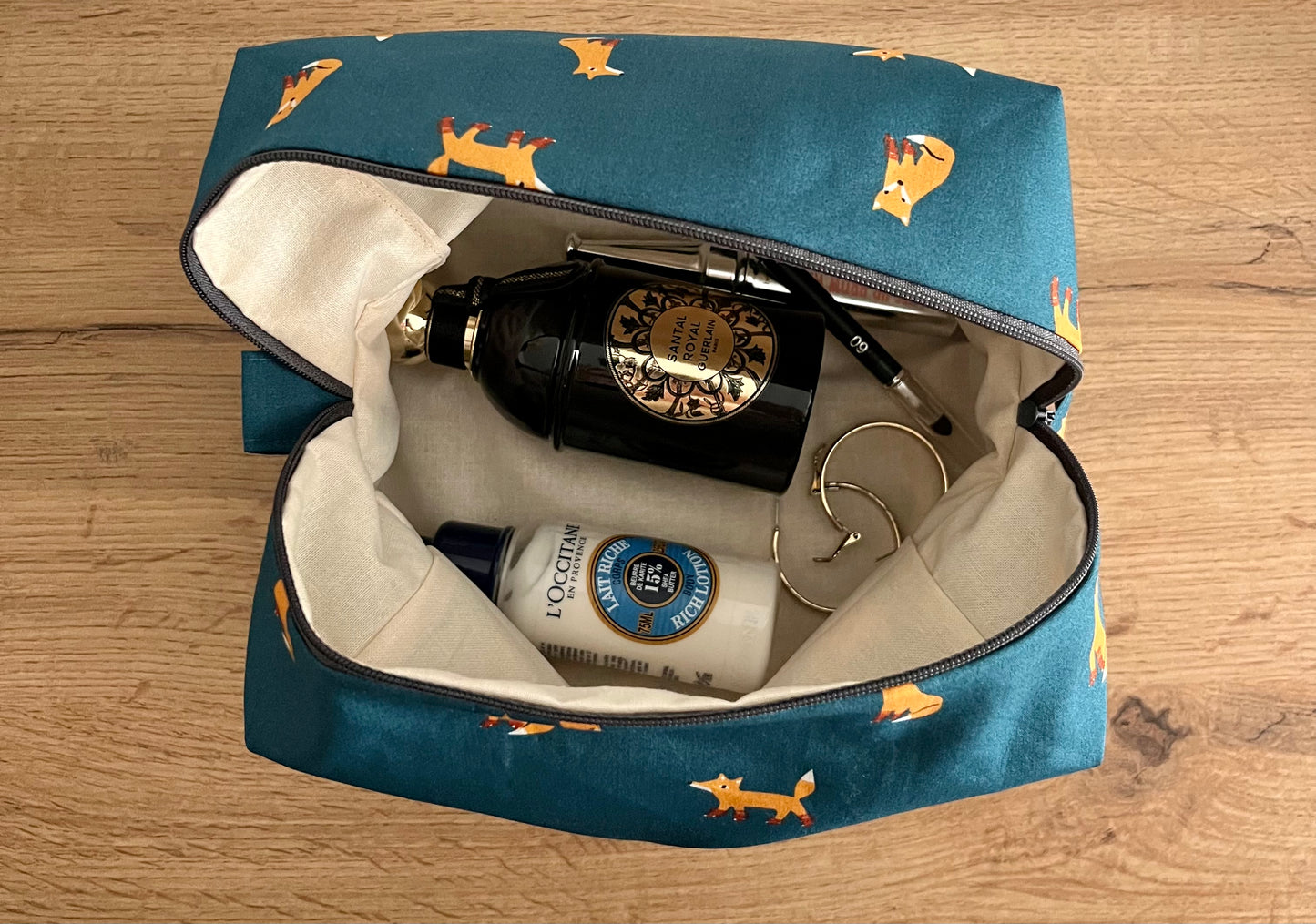 Trousse de toilette Kitsune